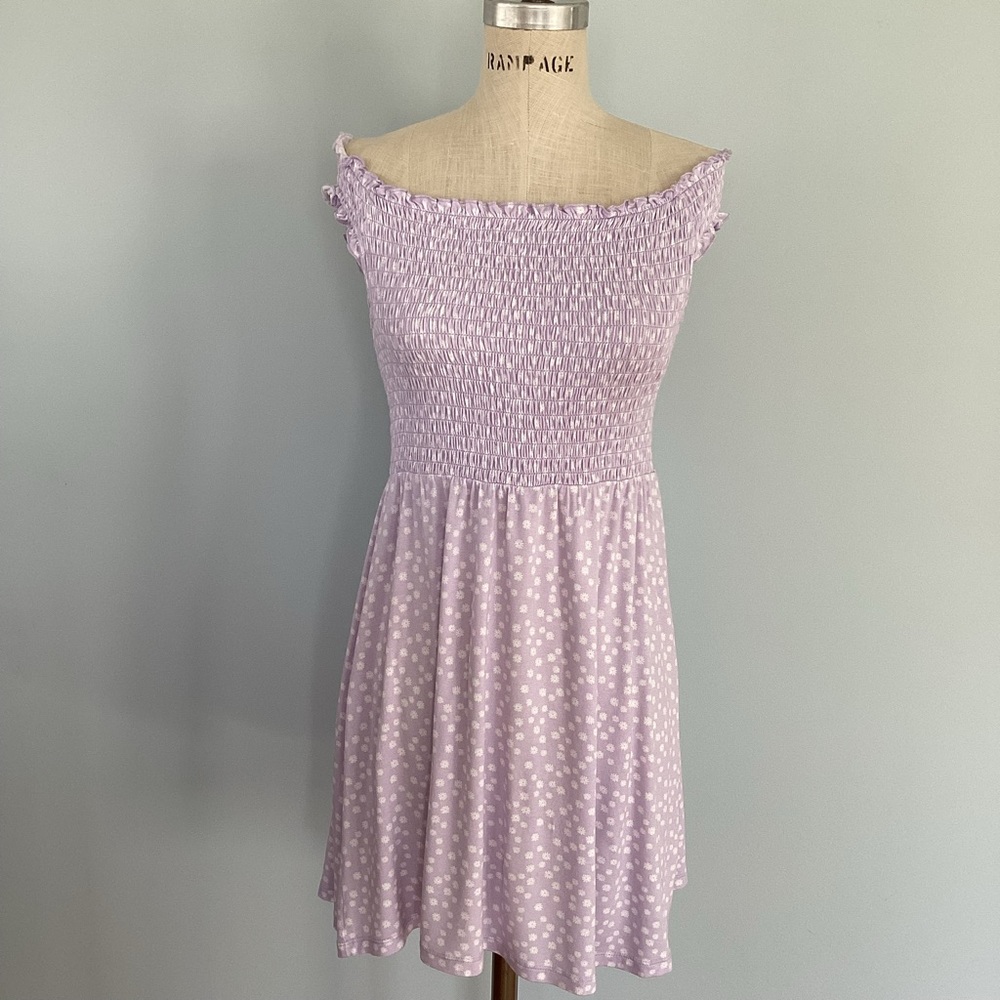 Forever 21 Lavender Daisy Smock Off the Shoulder Dress Size Large